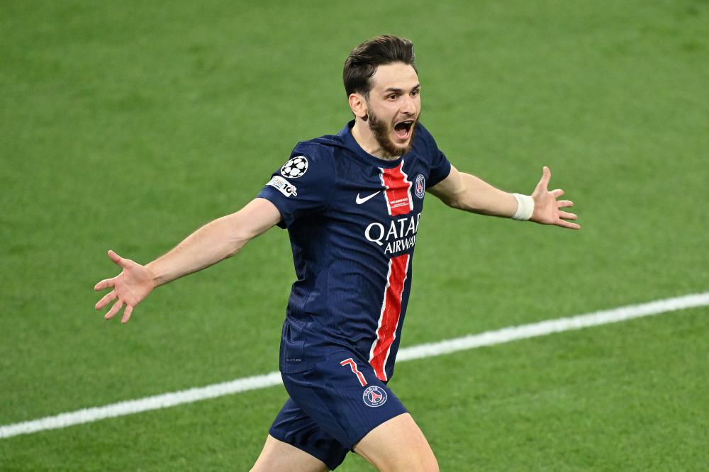 勇士领先11分被爵士逆转，库里甩锅球队防守，不提最后两投不中